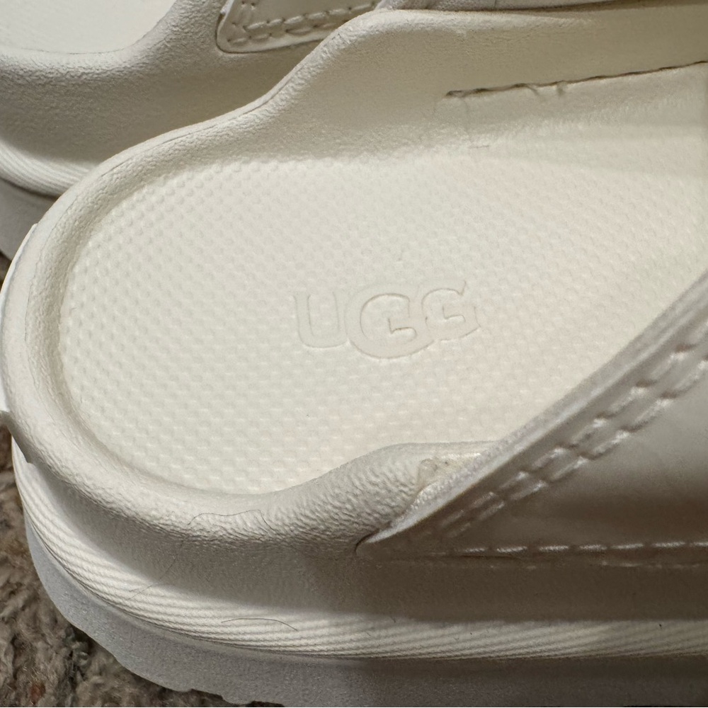 UGG Cream Triple-Strap Goldenglow Platform Sandals, size 7 - Picture 3 of 10
